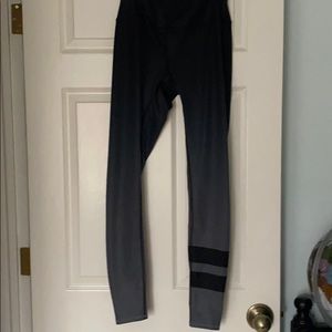 ALO Yoga leggings! So cute!!